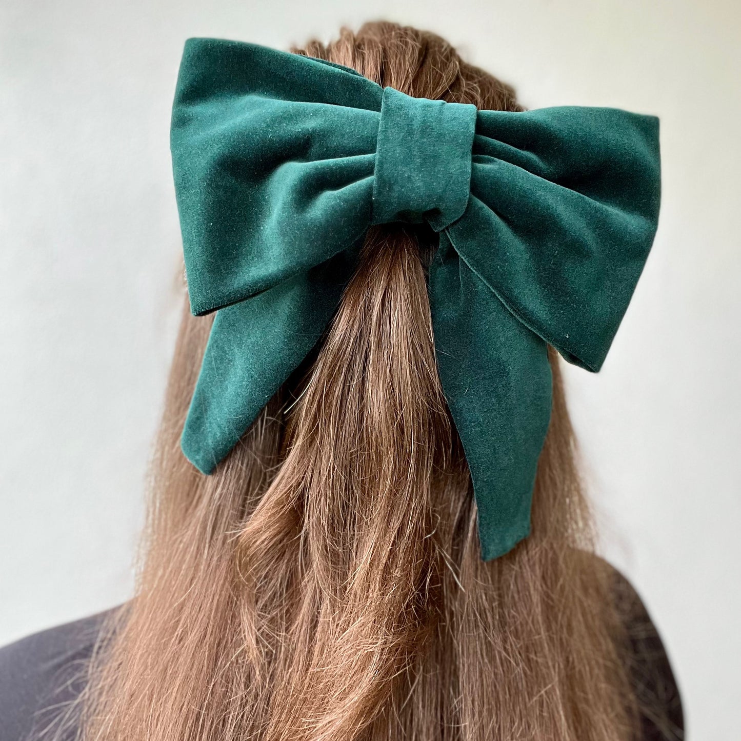 Mary Large Bow Clip