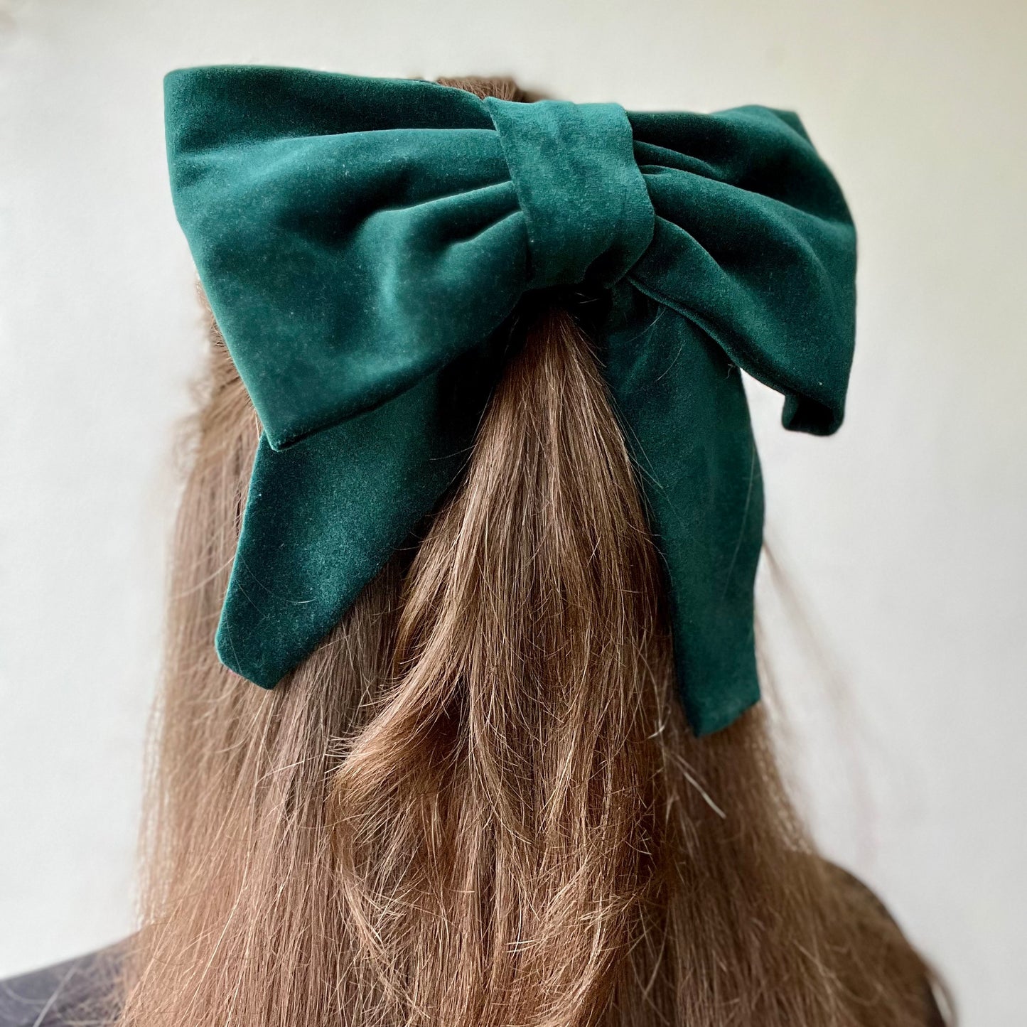 Mary Large Bow Clip